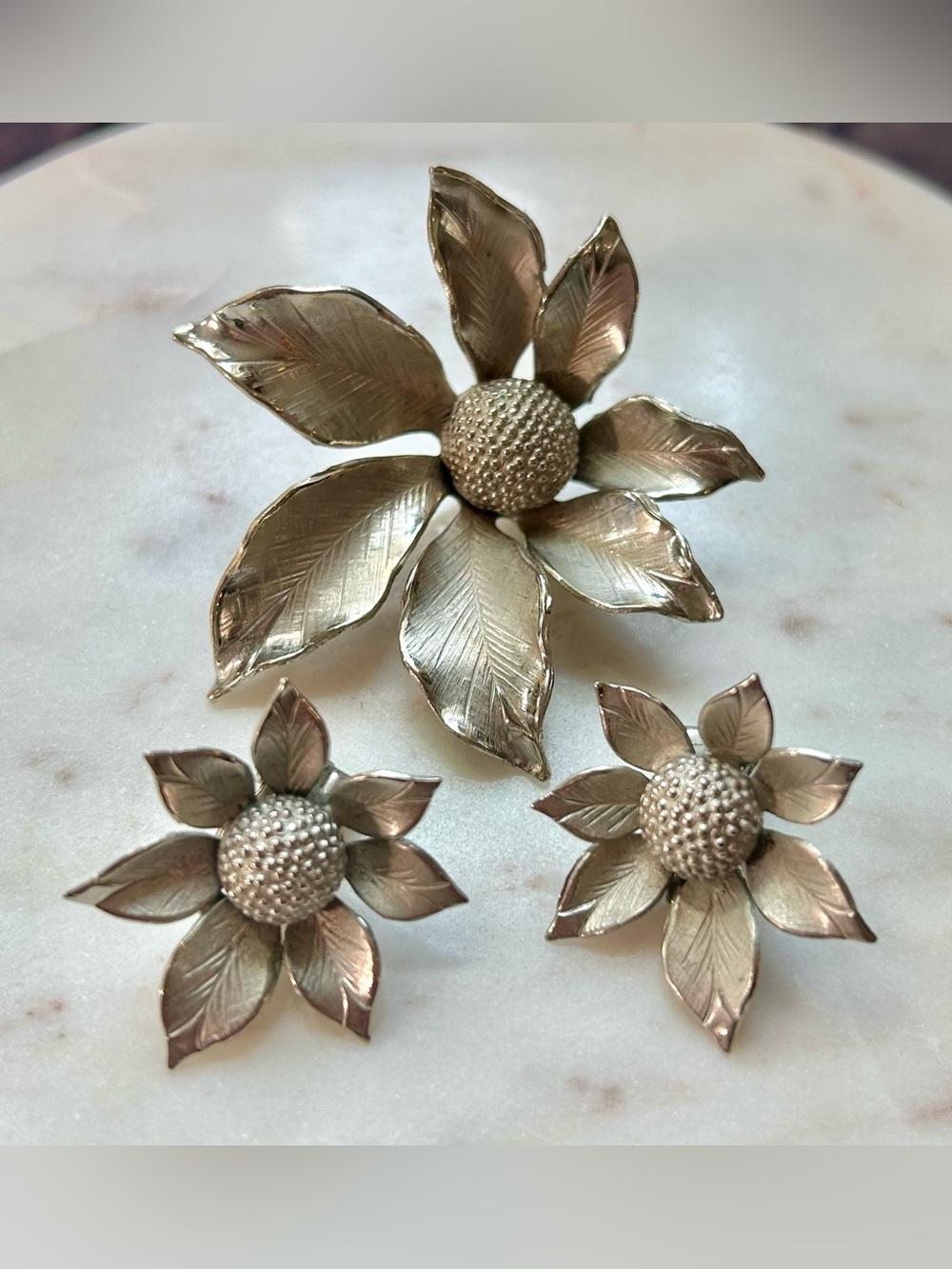 Vintage Giovanni Abstract Poinsettia Brooch & Earrings Bundle Silver-tone